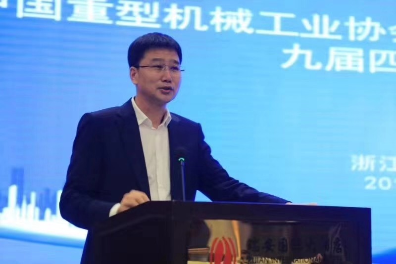 桥式起重机理事会各位专家代表一行来参观威廉希尔williamhill