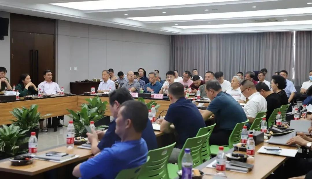 卓越企业家学习俱乐部走进威廉希尔williamhill参观学习！